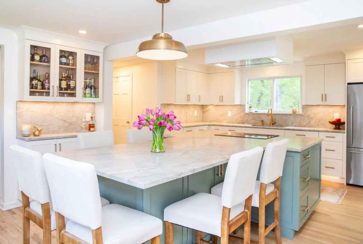 Custom kitchen designed and built by Dovetail Custom Kitchens